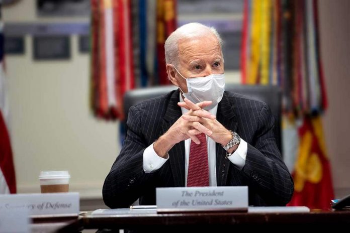 Biden Vaccine Mandate in Peril Biden Vaccine Mandate in Peril
