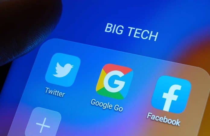 Big Tech Allows Russian Misinformation to Go Viral as Trump Remains Banned